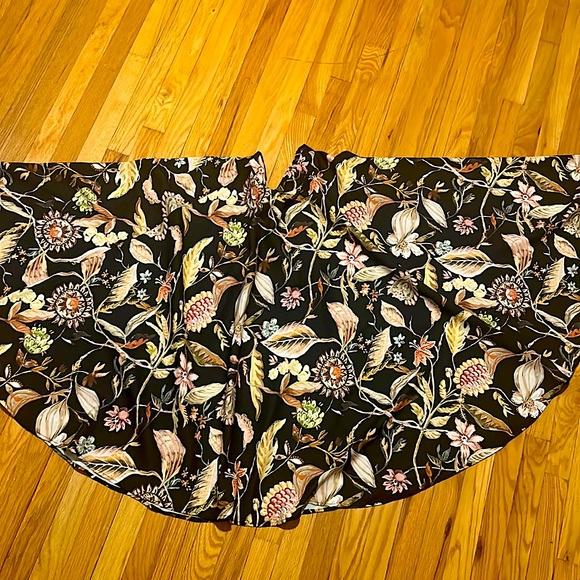 H&M  Floral Circle Skirt 4 NWT - Picture 4 of 6